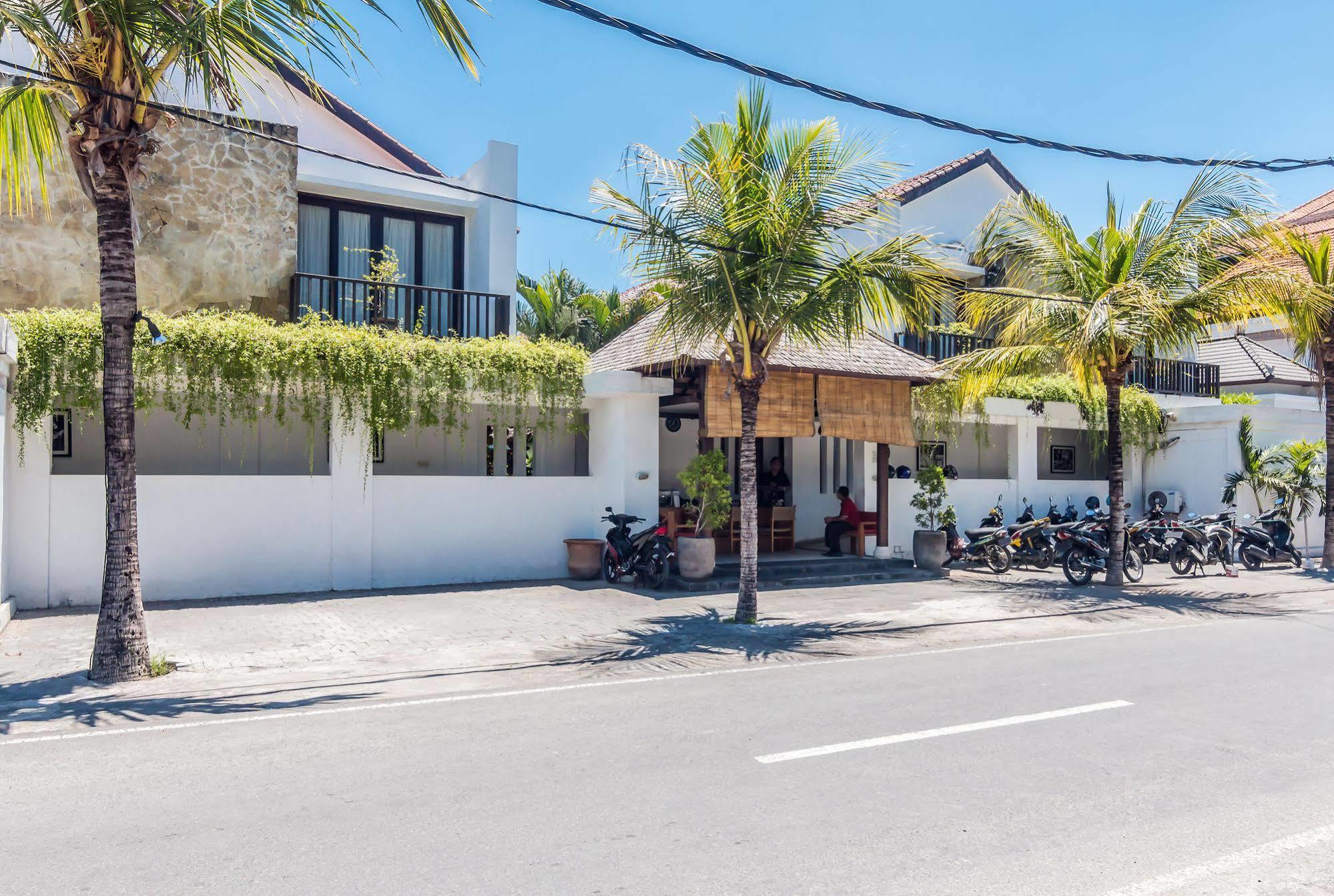 Zen Rooms Dewi Ratih Seminyak Kuta Lombok Exteriör bild