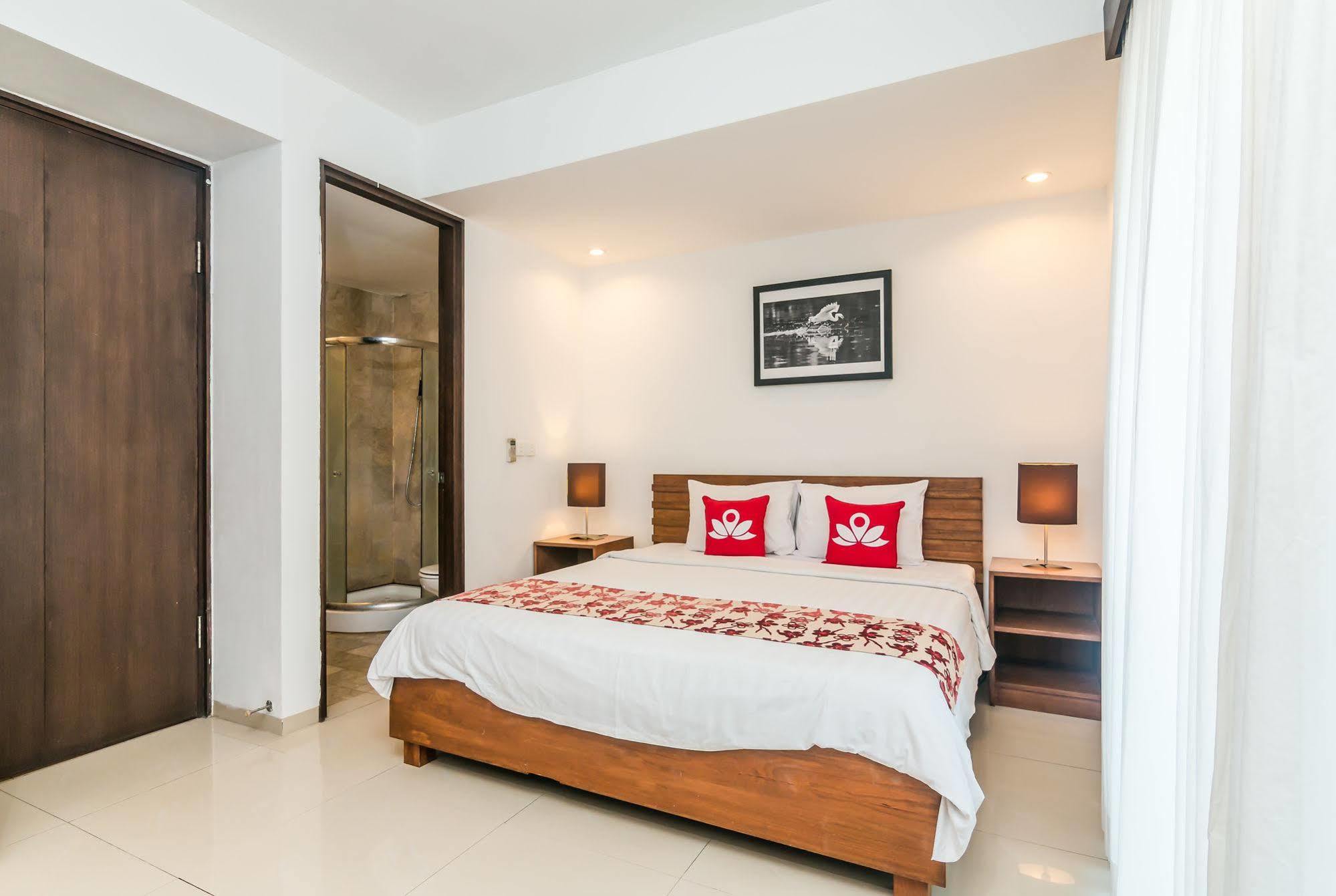 Zen Rooms Dewi Ratih Seminyak Kuta Lombok Exteriör bild
